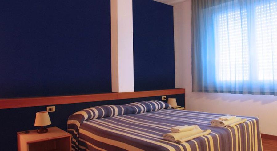 Hotel Mistral オリスターノ エクステリア 写真
